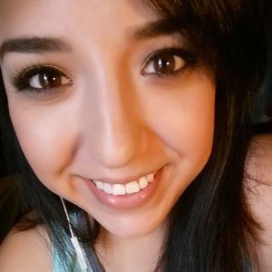 Meet your Posher, Vanessa